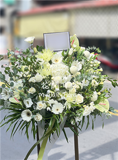 【高架花籃】白綠色系高架花籃 告別式花籃